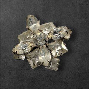 Layered Rhinestone Star Brooch Vintage Silver Tone Setting Unsigned Beauty